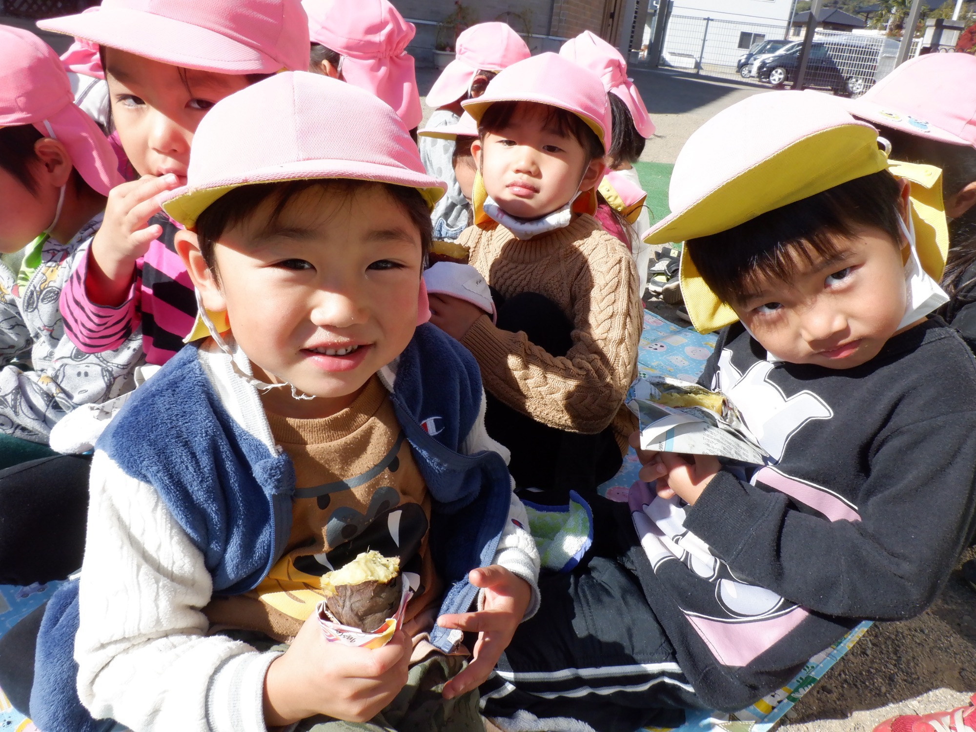 11月4日（木）焼き芋準備　5日（金）　焼き芋大会