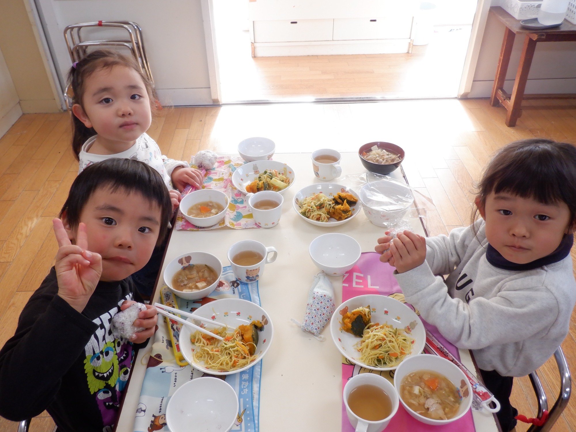給食の様子