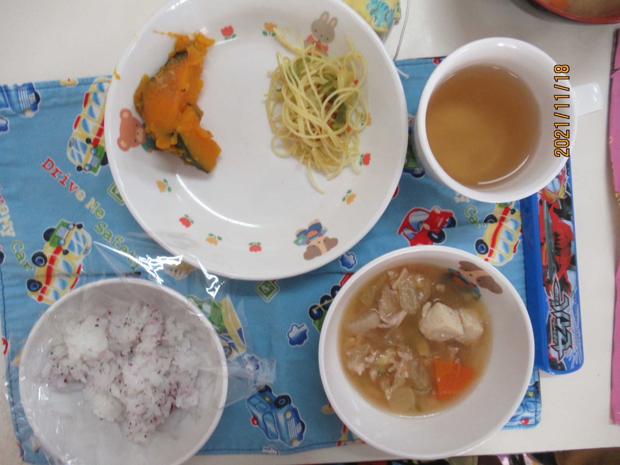 給食の様子