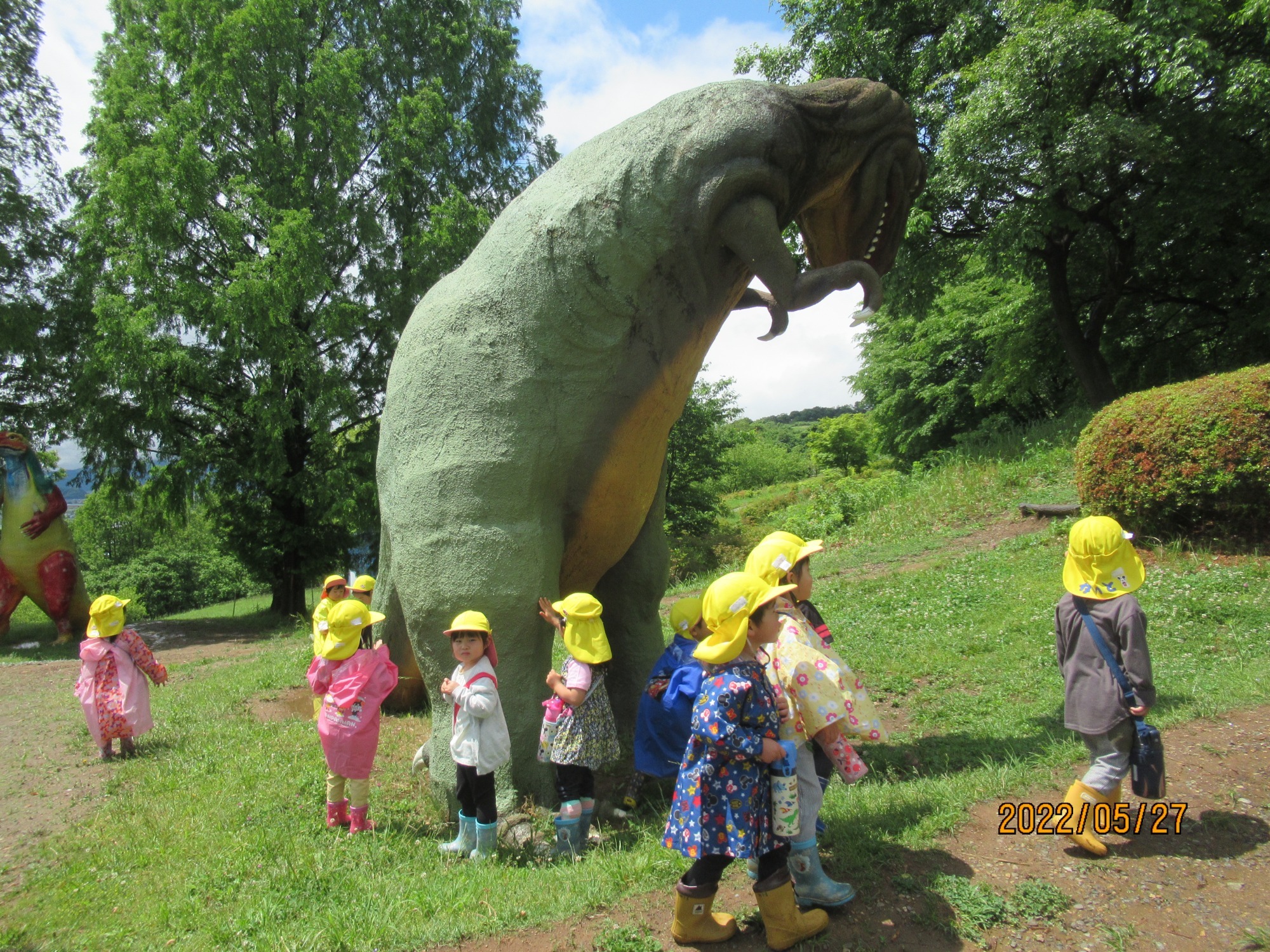 5月27日（金）ひよこ組・さくら組園外保育