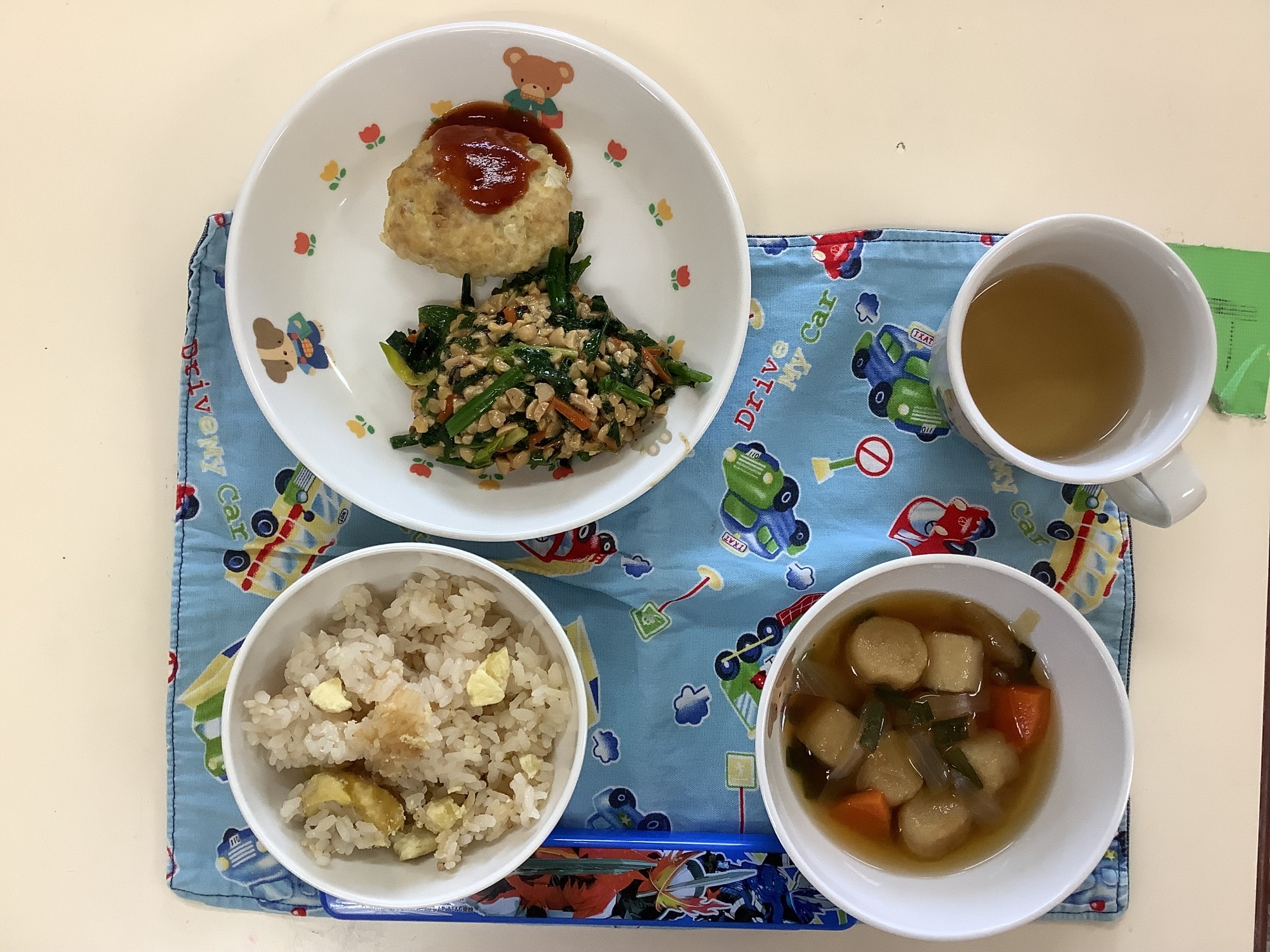 給食の様子