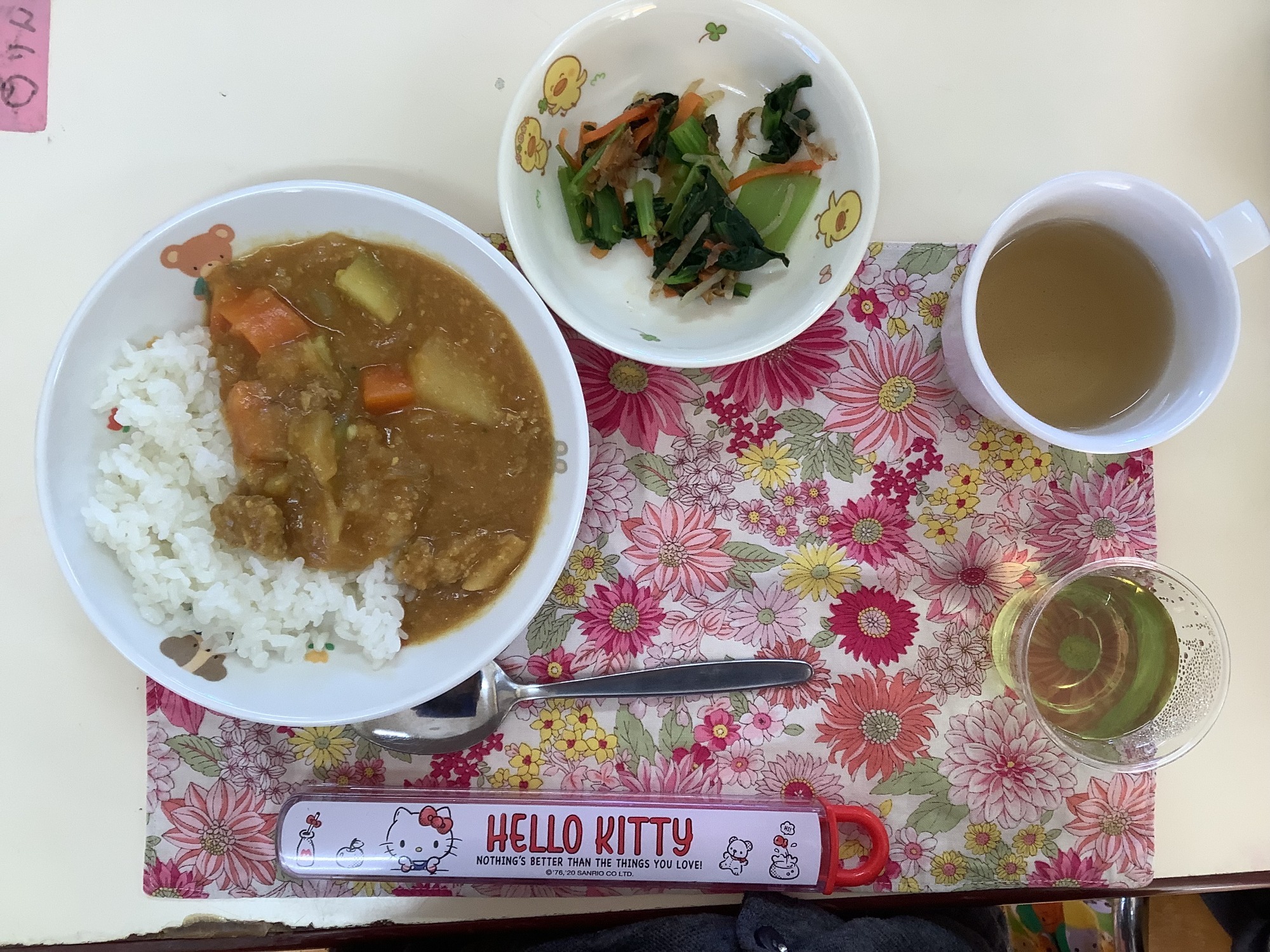 給食の様子